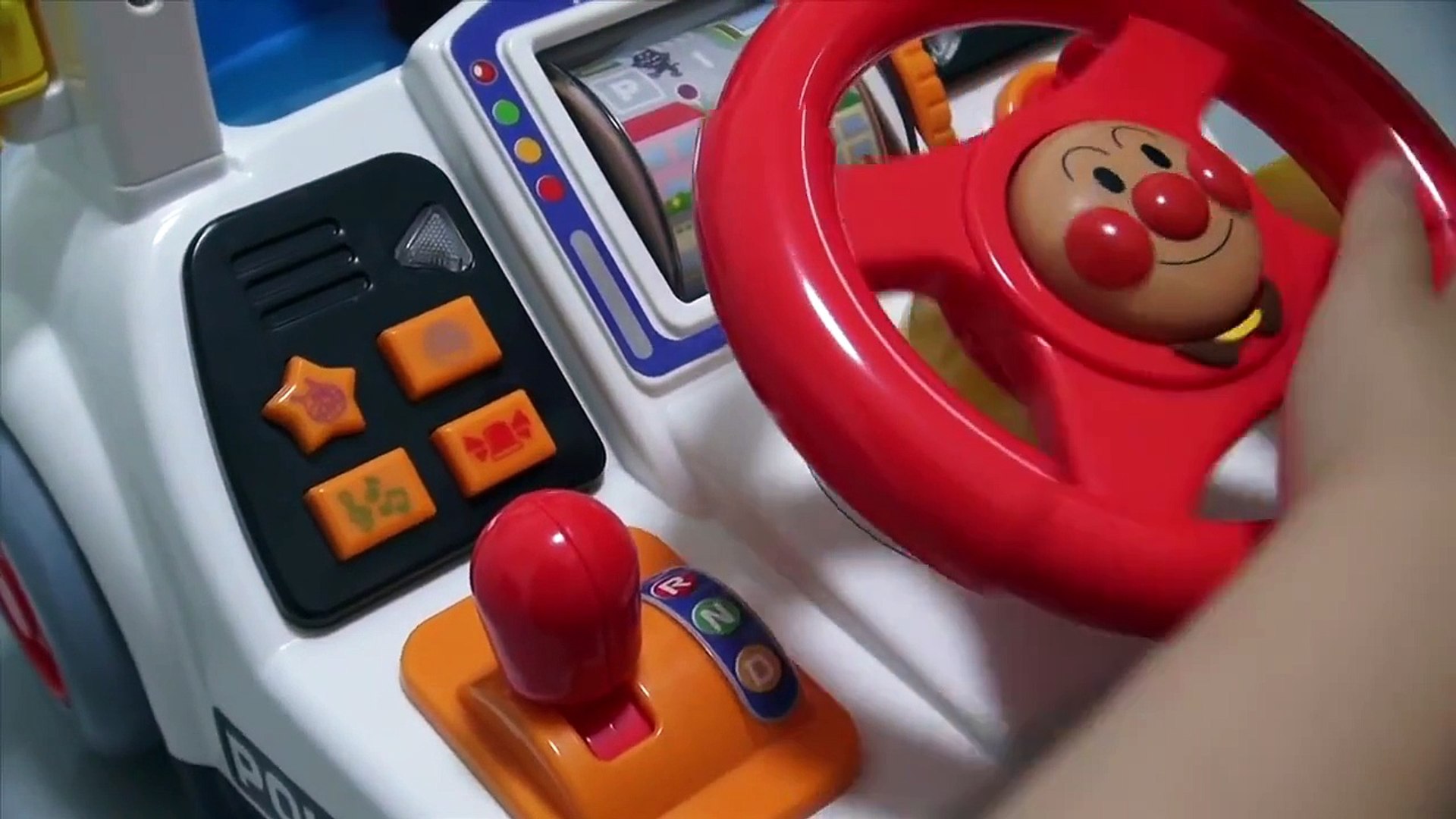 アンパンマン パトカー / The Anpanman Police Car Toy - Dailymotion 