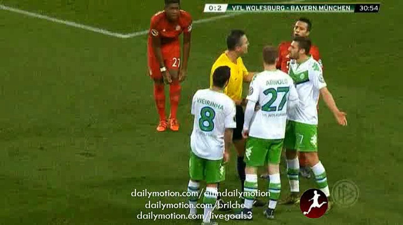 David Alaba Gets Injured - Wolfsburg vs Bayern - DFB Pokal - 27.10.2015