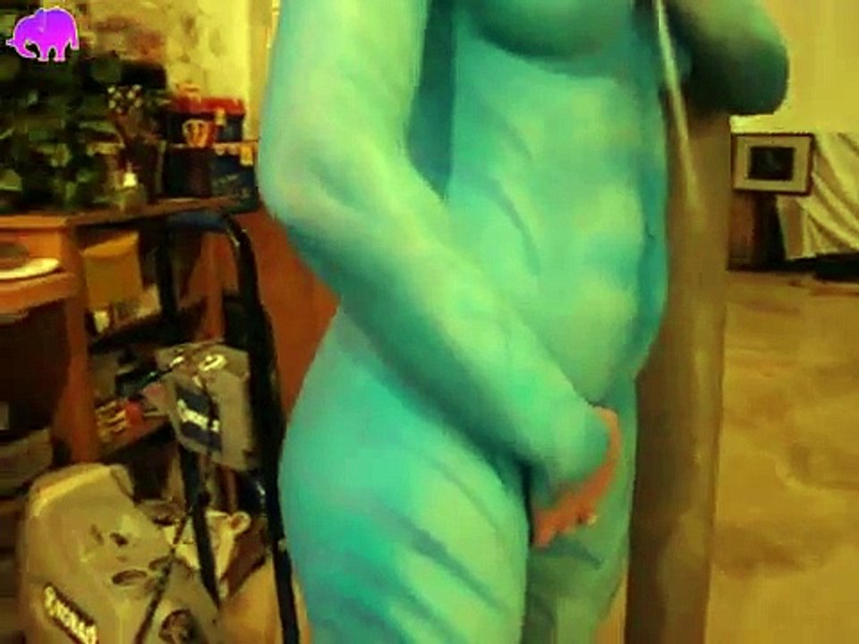 Na'vi from Avatar for Hooters Halloween Costume Contest