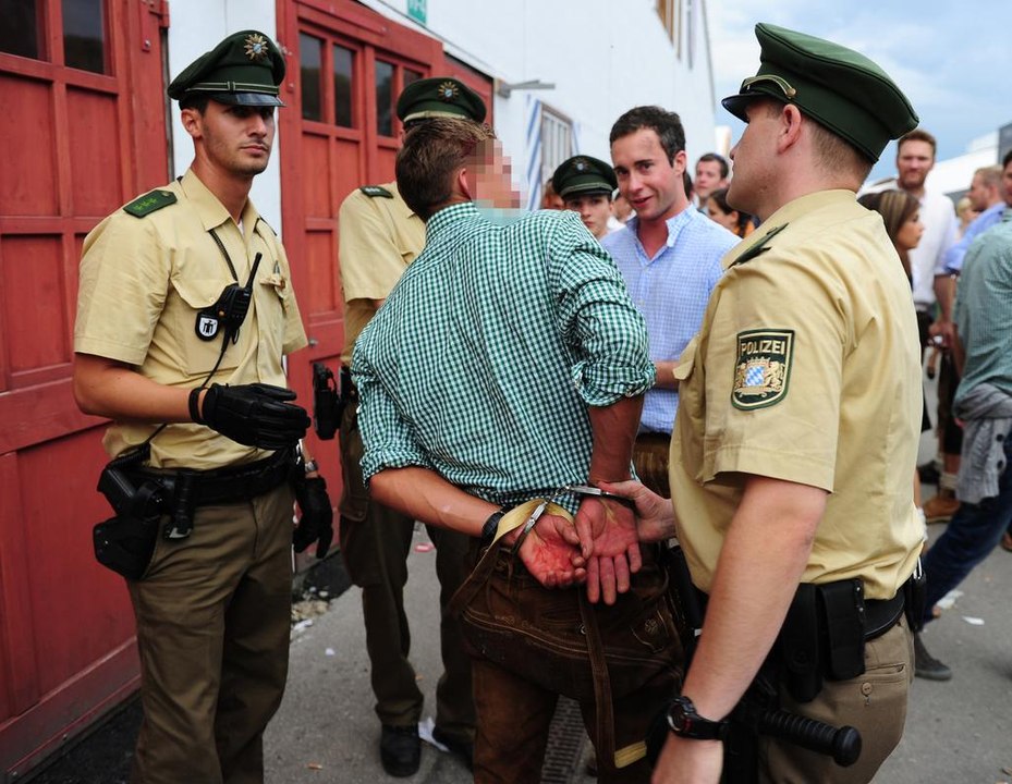 Doku Polizei 2015 Wiesn, Täter, Polizei [Dokumentation Deutsch]