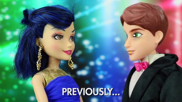 Descendants Ben is Kidnapped by Rotten Cousin Glen with Mal, Evie and Audrey. DisneyToysFa