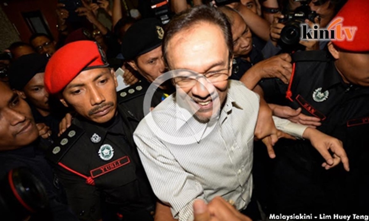 Anwar free of Bersih 3 charge as court strikes out appeal
