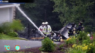 Plane crashes into Massachusetts house, kills all three on board - TomoNews