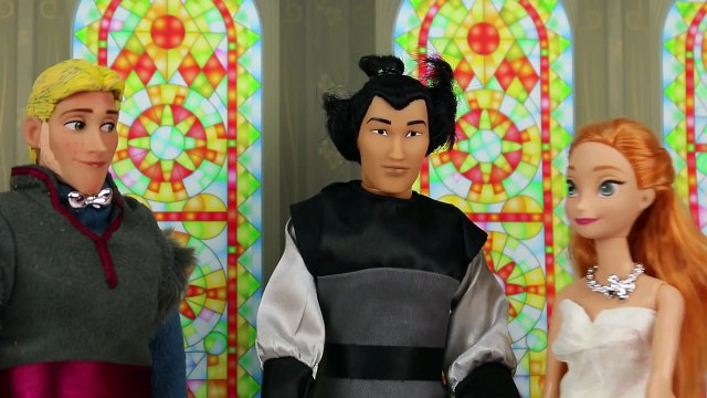 Can Anna Stop Elsa & Kristoff’s Wedding after Hans Spell on Frozen Elsa. DisneyToysFan