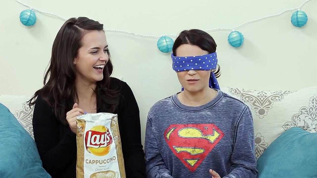 Whats in My Mouth Challenge | Brooklyn and Bailey