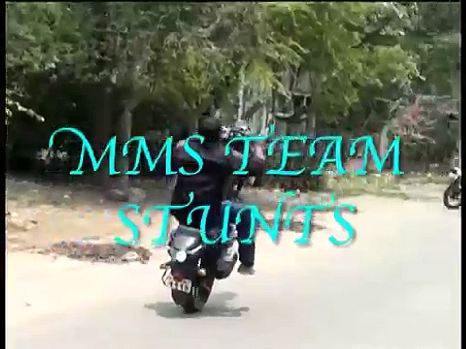 bike wheeling racing stunt