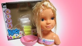 How to comb my Girl doll hair with hairbrush