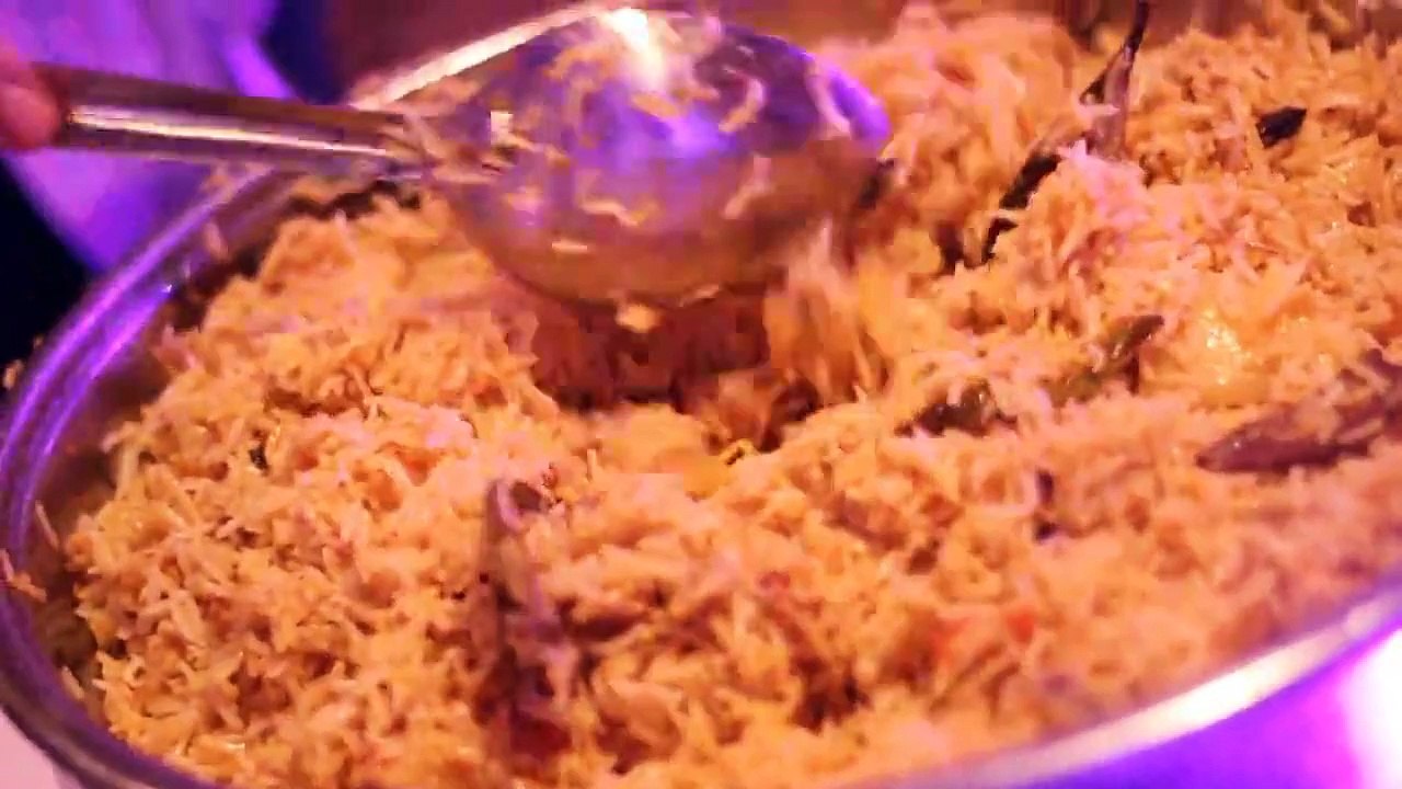 When you cant find a single boti in the biryani... - Bekar Vines - Funz.lol