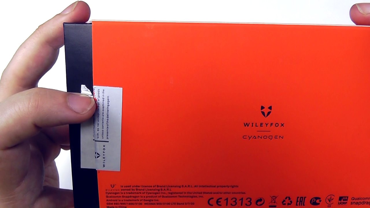 Wileyfox Storm Unboxing