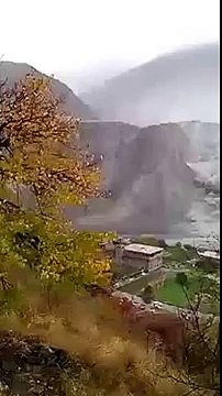 RAW_ Landslide in Hunza, Gilgit , Pakistan #Landslide #Earthquake #Afghanistan