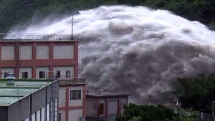 Amazing Mega Flood At Dam In Taiwan