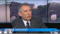 Sarkozy en Russie, pour Bayrou : 