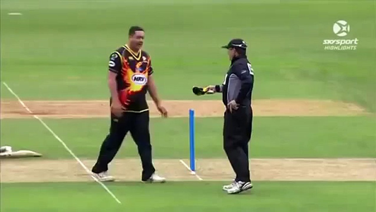 Amazing Run out by Jesse Ryder -