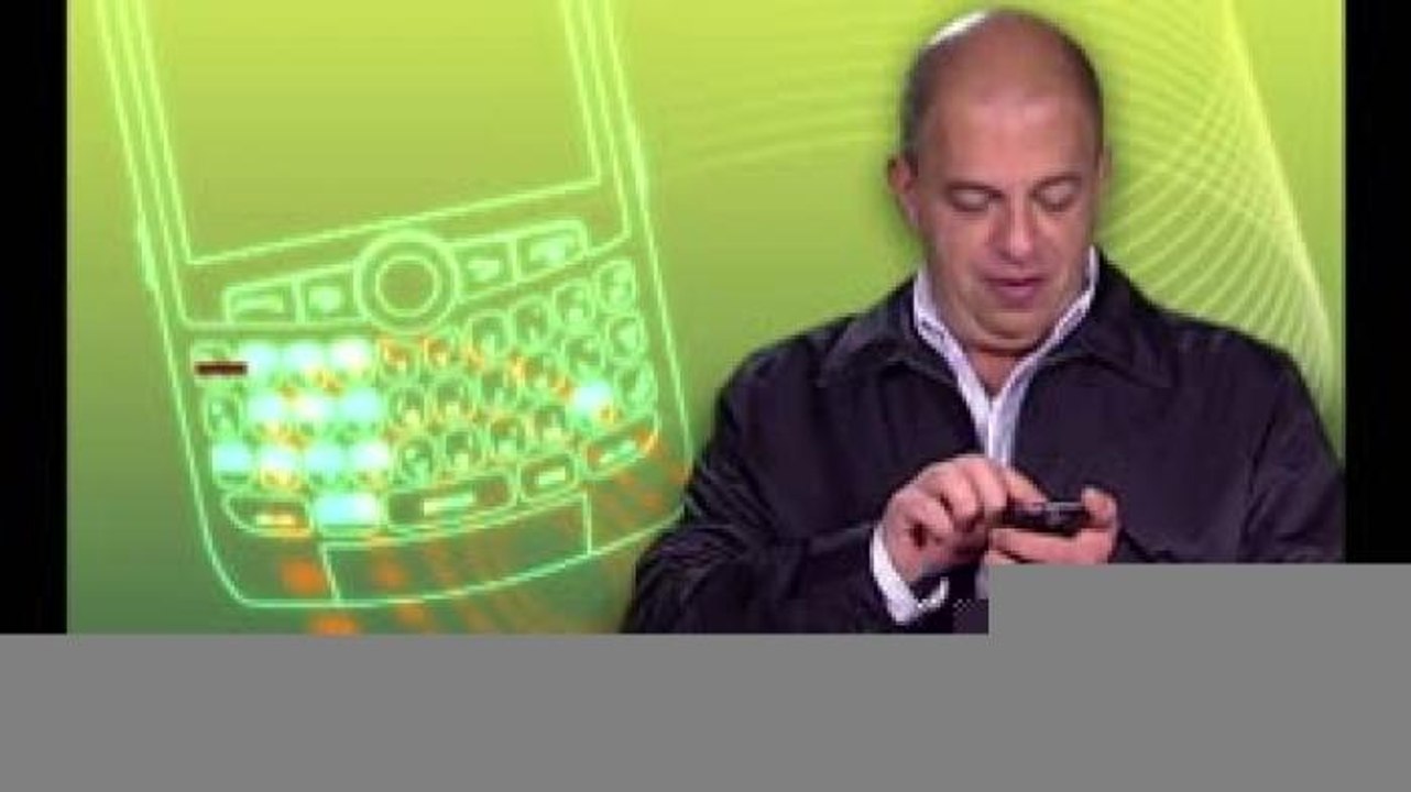 Javier Matuk. Motorola presenta teléfono con pantalla grande