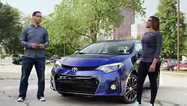 Away Game with Michael Smith- Beluga Whale Experience - Presented by Toyota Corolla