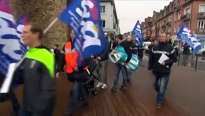 Les pompiers de Calais en colère contre le manque de moyens face à la "Jungle"