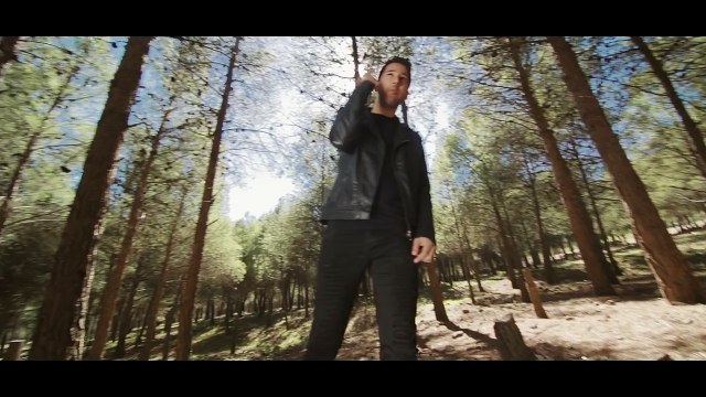 Mehdi K-libre - Jri 3lia Njri 3lik [Clip Officiel] 2015