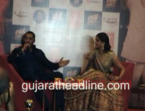 Salman Khan, Sonam Kapoor Prem Ratan Dhan Payo in Ahmedabad talks to media