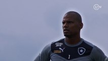 Jefferson treina seus 'milagres' no gol do Botafogo