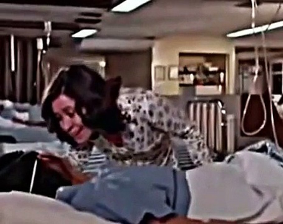 Naufragio (1977) Película Completa-PART_2