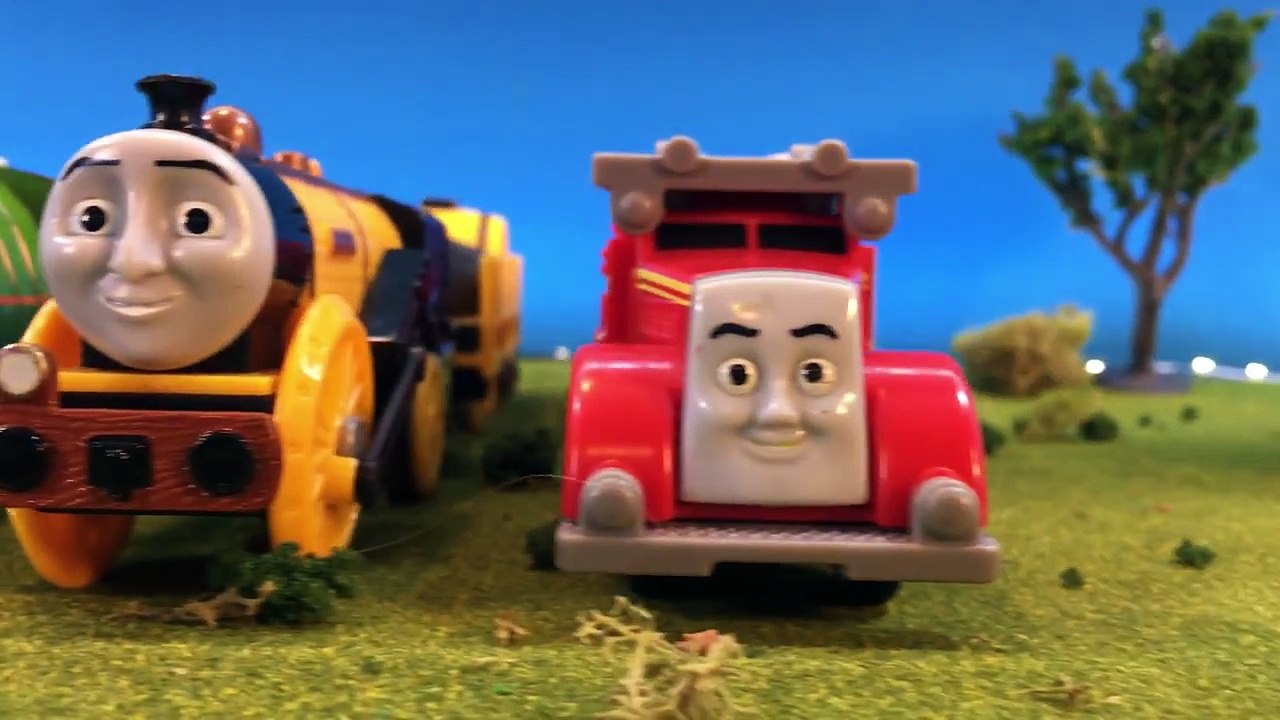 NEW Thomas and Friends Toys 105 Worlds Strongest Engine Trackmaster Trains