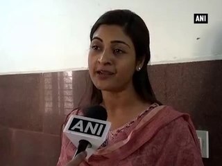Alka lamba question against modi