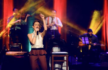 Karolina Goceva - Smej mi se smej (live)