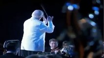 John Williams conducts orchestra at Universal Orlandos Wizarding World of Harry Potter