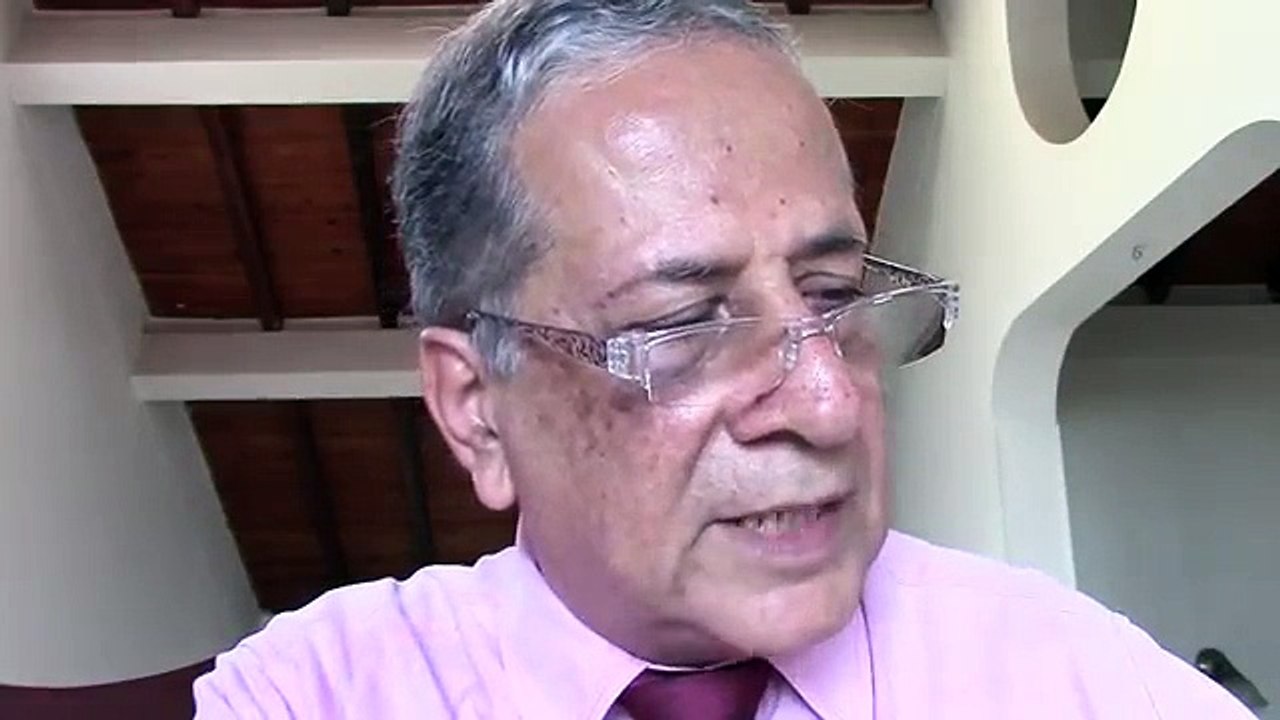 Pedro Pablo Amaya F-  Hay camino que parece derecho.. Pero