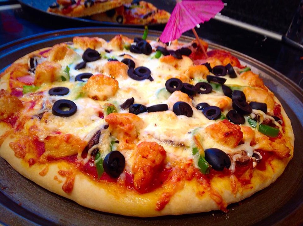 Beef pepperoni Pizza by (HUMA IN THE KITCHEN)