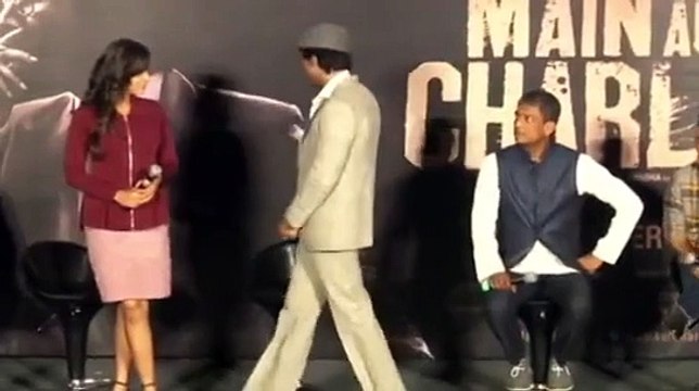 Main Aur Charles - Randeep Hooda & Richa Chadda Lip Kiss In Public