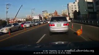 Driving in Asia - Car Accidents Compilation 2015 (4)