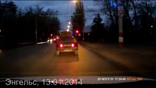 Car Accidents on the road Compilation January 2014 (3)