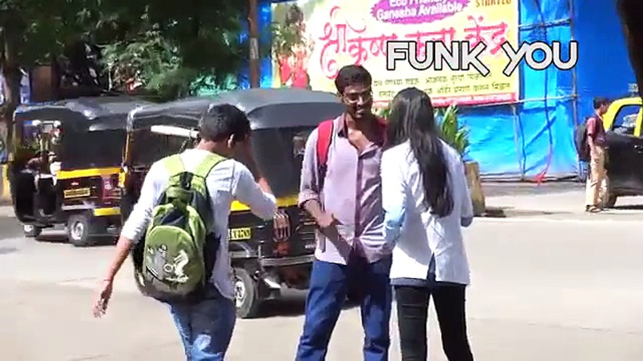 Girl Asking about Dick Size from Strangers! Saraiki HD Songs (Prank in India)
