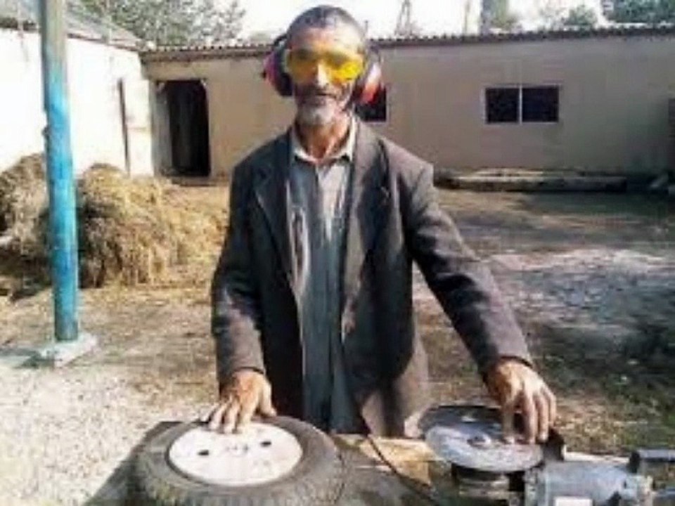 Peshawar pathan boy singing, pathan talent, Tapay tang takor, pashto songs, armani tapay, da musafaro tapay, pashto dance, pathan talent, karan khan tapay, rabab mangay