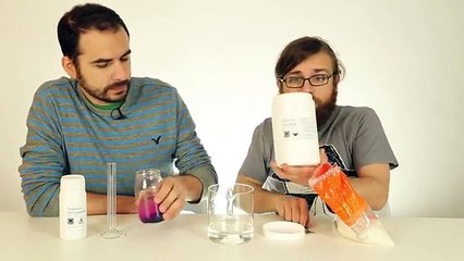 Çalkaladıkça 5 Renk Değiştiren Sıvı - Şaşırtıcı Deney