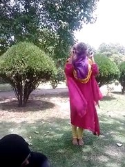 university main larki ki besharam harket