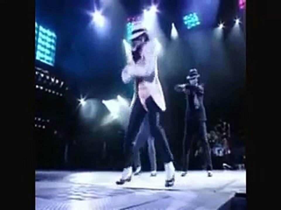 Secret Unraveled Behind Michael Jackson’s Gravity- Defying Dance Move