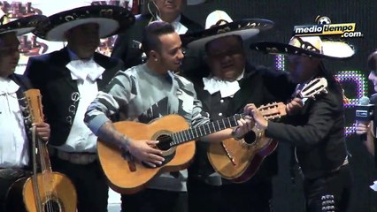 Hamilton llegó a México ¡y se subió al ring!