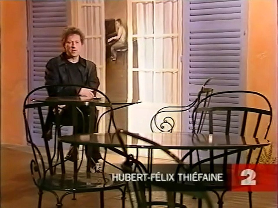 2001/11/11 Thiefaine : Itw à Macon (F2 Journal de 13h)