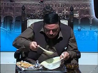 Pakistani Politician Sheikh Rasheed Eating