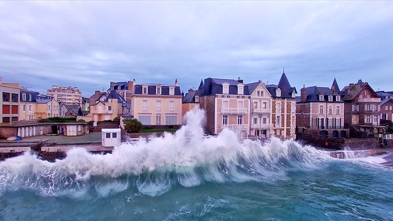 Les Grandes Marées filmées par le drone d'EASY RIDE-Saint-Malo-Bretagne
