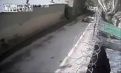 Ещё кадры землетрясения     в Пакистане