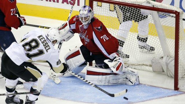 Hat Trick: Kessel, Pens Cool Off Caps