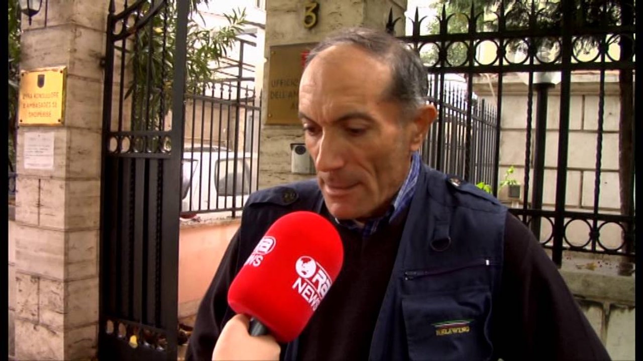 I ati i vogëlushit italian me probleme në zemër: Ja pse kërkoj azil politik në Shqipëri- Ora News