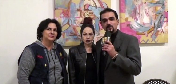 Fidel Pérez Michel saluda a los cubanos