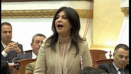 Deputeti “kaubojs”. Betohet Eduart Ndocaj, kundërshton Topalli