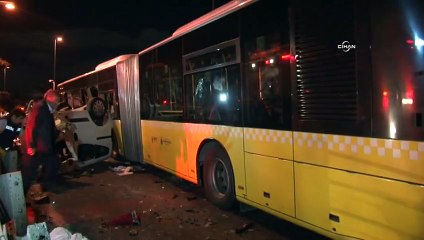 Metrobüs Yolunda Kaza - 5 Ölü