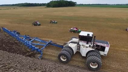 Uno de los tractores mas grandes del mundo