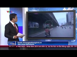 Clip giao thông: Tổ lái lạng lách gây tai nạn